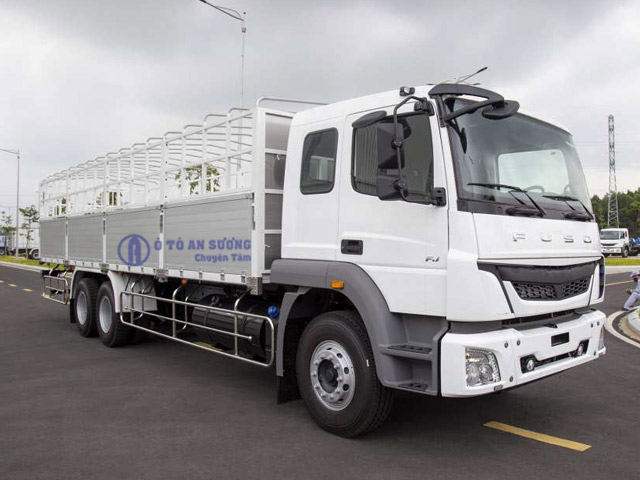 Thu mua xe tải Fuso 3 chân cũ giá cao