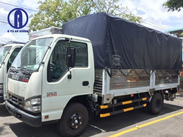 Xe tải 2 tấn 4 Isuzu QKR 270