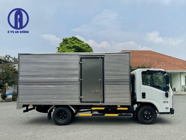 xe tải 2T4 QMR 210
