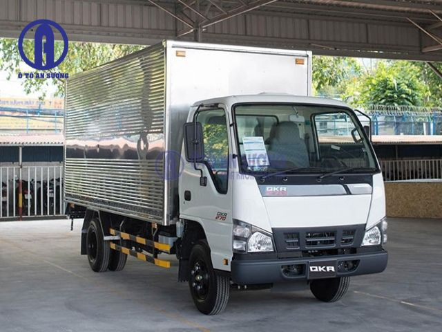 xe tải 2 tấn 4 cũ Isuzu QKR 270