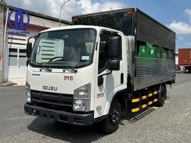 Xe tải QMR 210